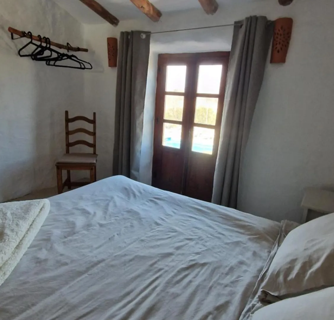 Casa De La Familia - Casa Rural Baza Bed & Breakfast