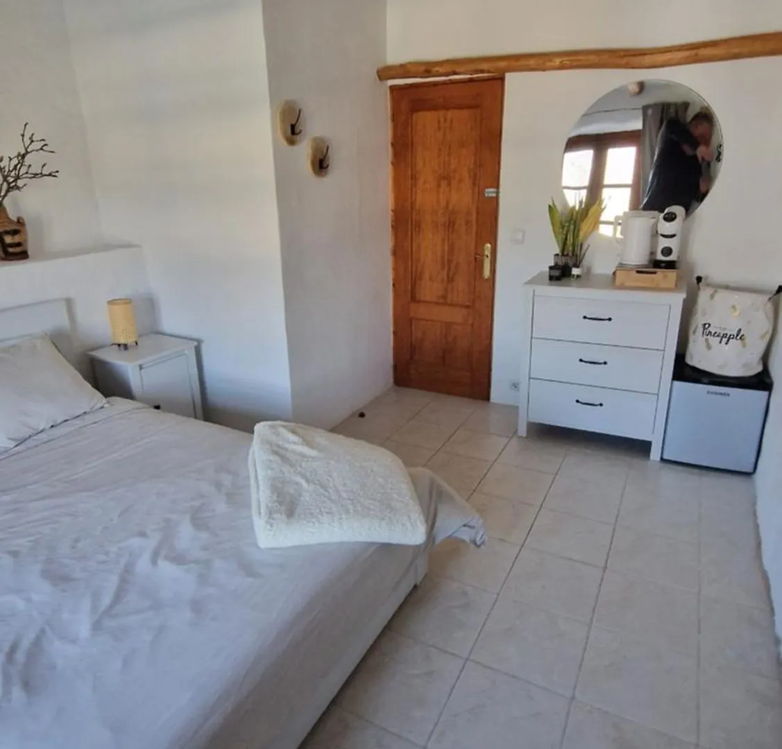 Casa De La Familia - Casa Rural Baza Bed & Breakfast