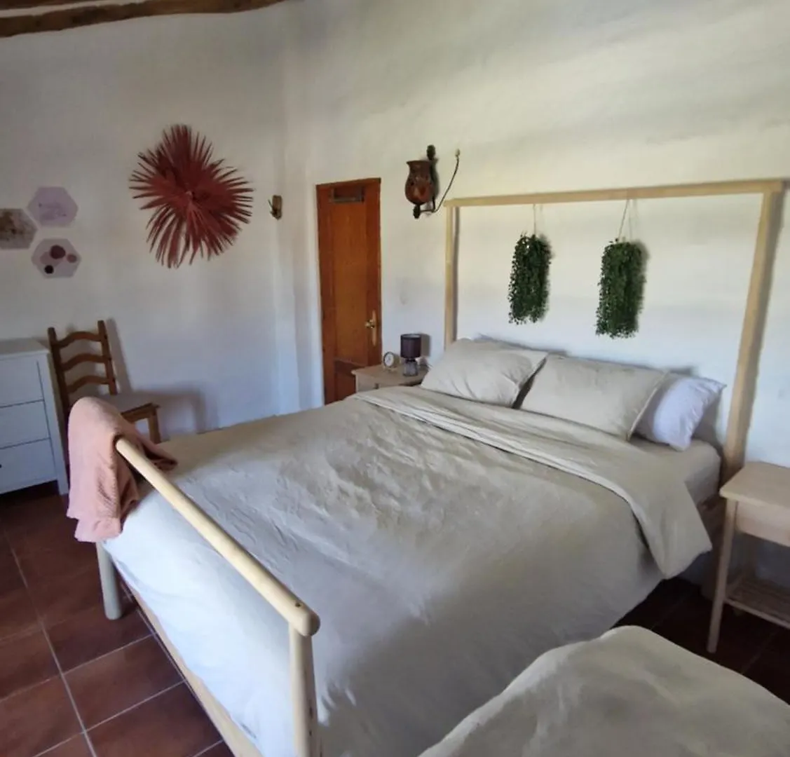 Casa De La Familia - Casa Rural Baza Bed & Breakfast